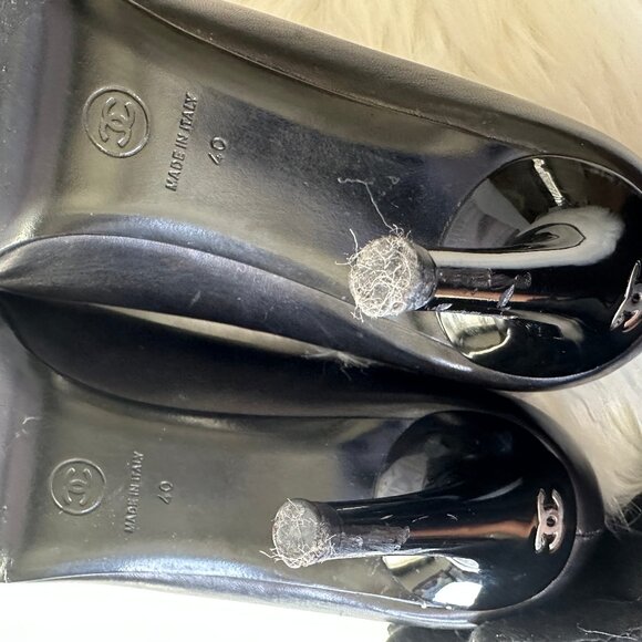 Authentic Chanel Leather Round Toe Pumps - Sz 40 - Picture 8 of 13